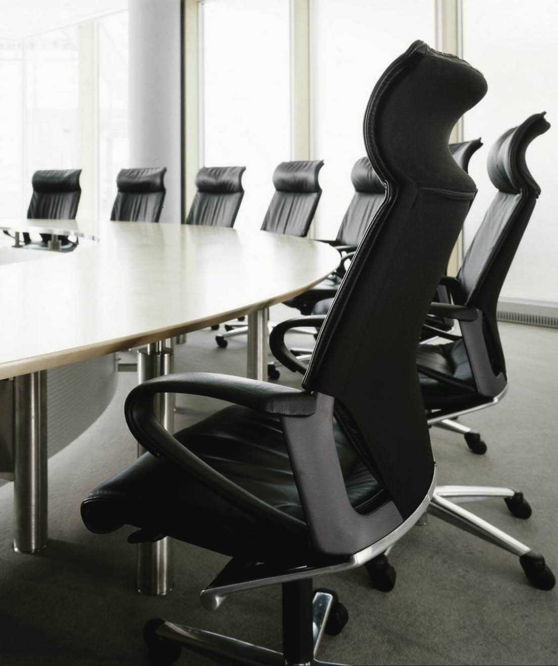 MODUS EXECUTIVE by Wilkhahn 007